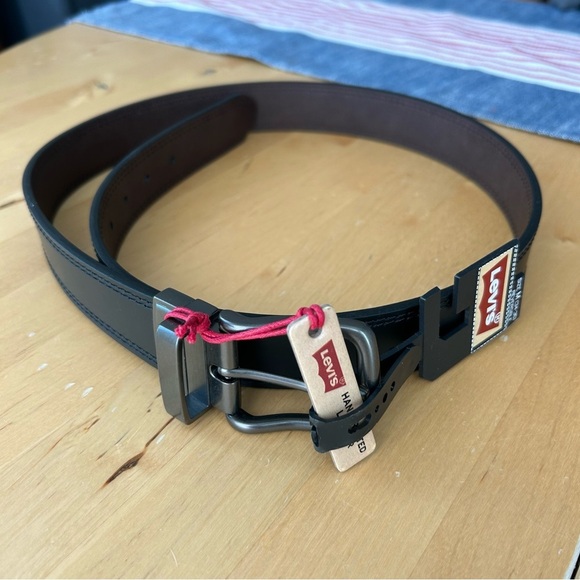 NWT Levi's Black and Brown Reversible Belt - Picture 1 of 4